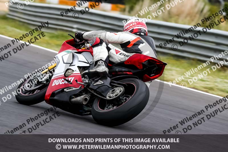 estoril;event digital images;motorbikes;no limits;peter wileman photography;portugal;trackday;trackday digital images